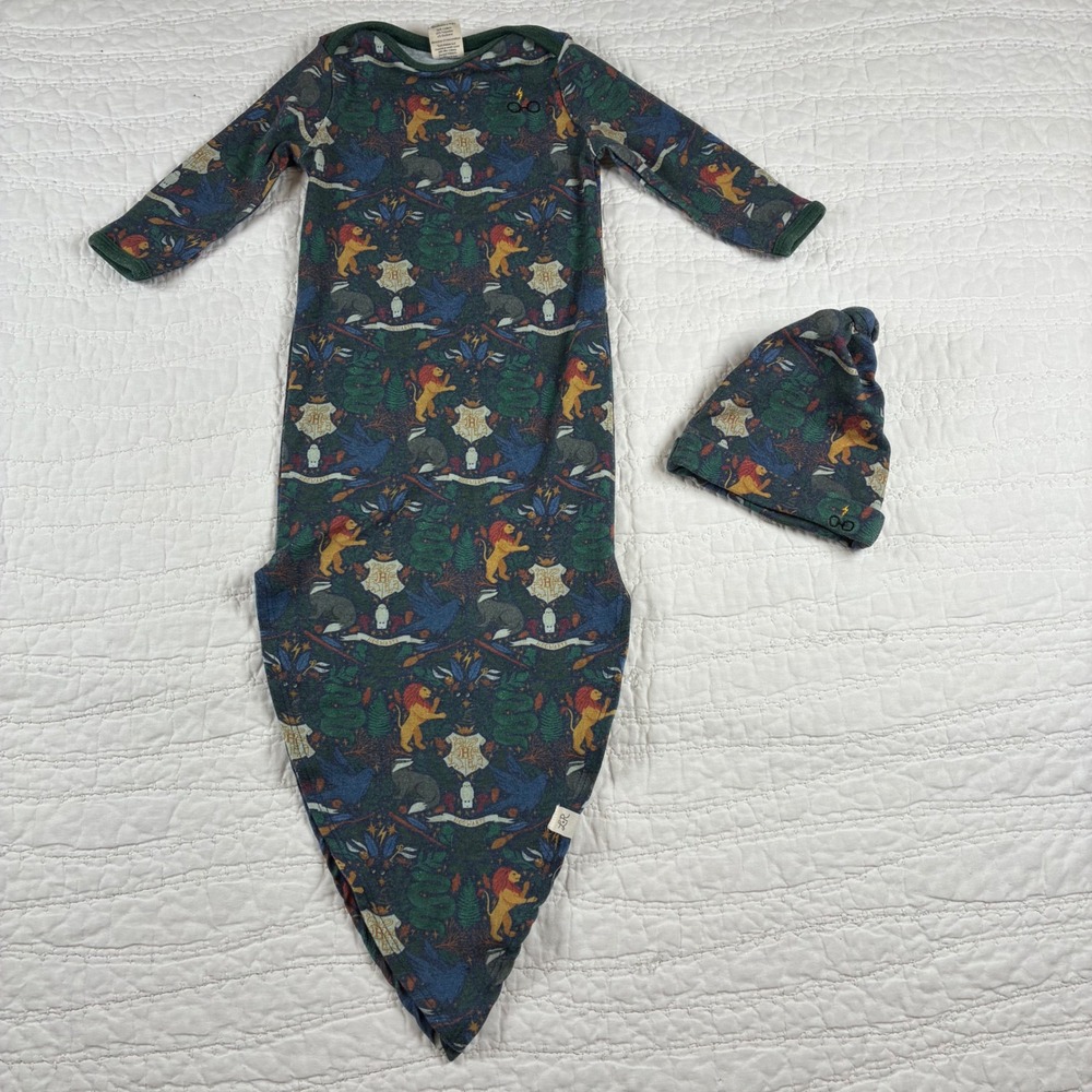 Lulu + Roo Harry Potter Gown Set Baby 0-6M Green Hogwarts Crest Knotted Sleeper